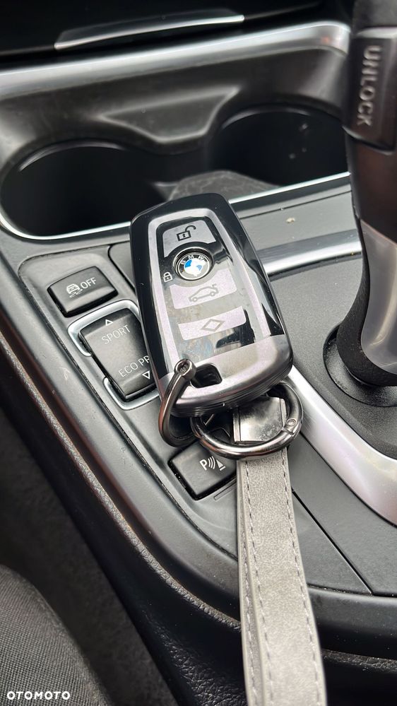 BMW Seria 3 325d - 9