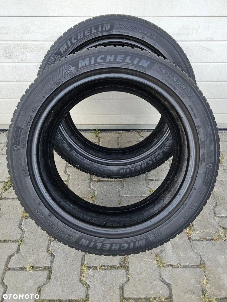 (P17) 245/45R19 102Y XL 5,5mm 21r / Michelin CrossClimate - 5