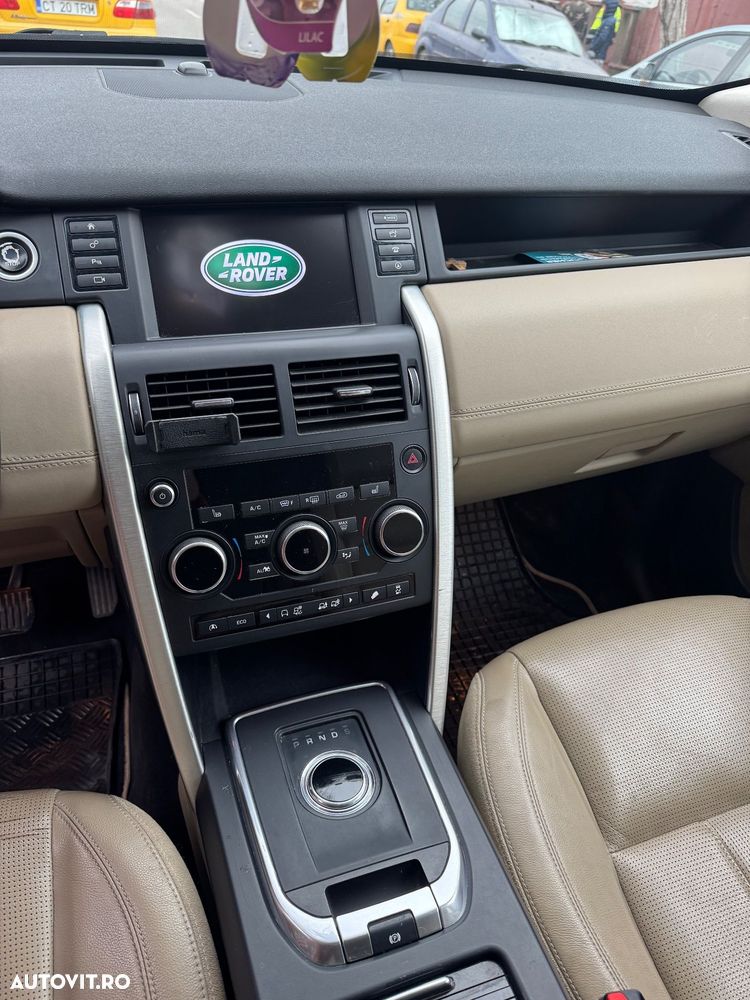 Land Rover Discovery Sport - 17