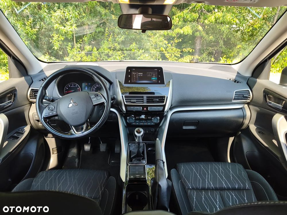 Mitsubishi Eclipse Cross 1.5 T Intense - 21