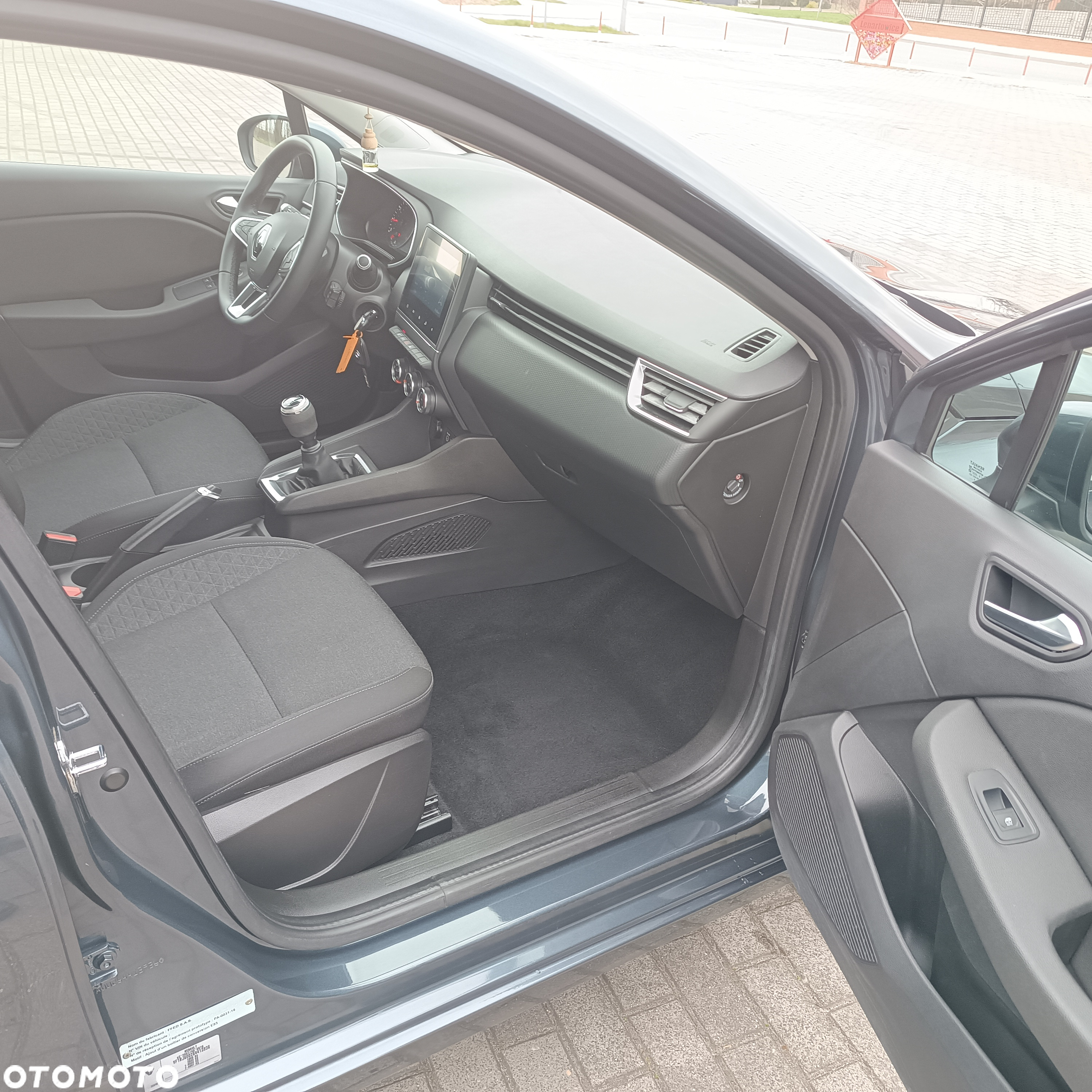 Renault Clio - 22