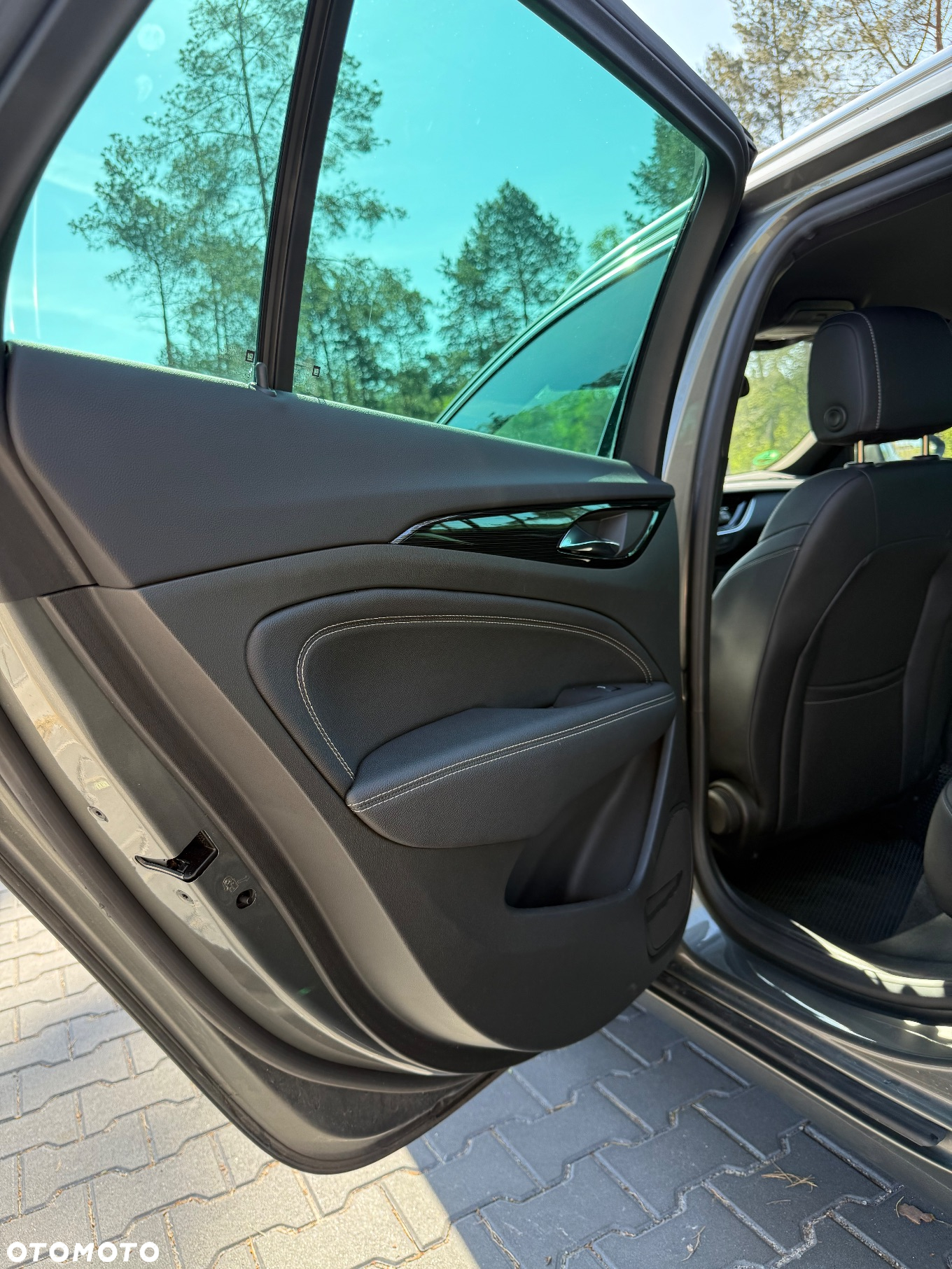 Opel Insignia - 16