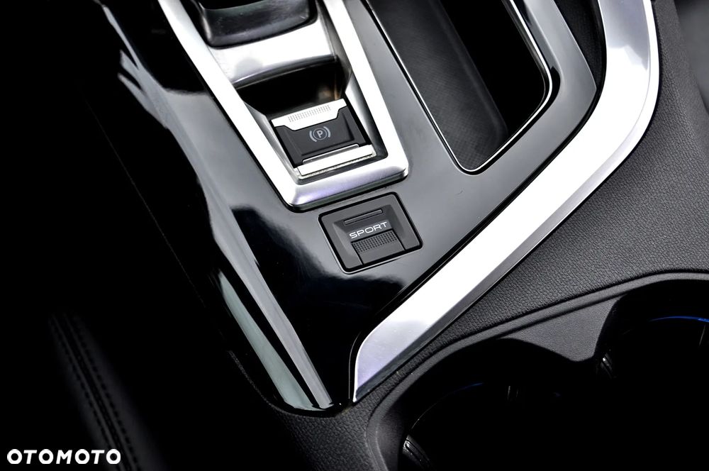 Peugeot 5008 1.5 BlueHDi GT S&S EAT8 - 31