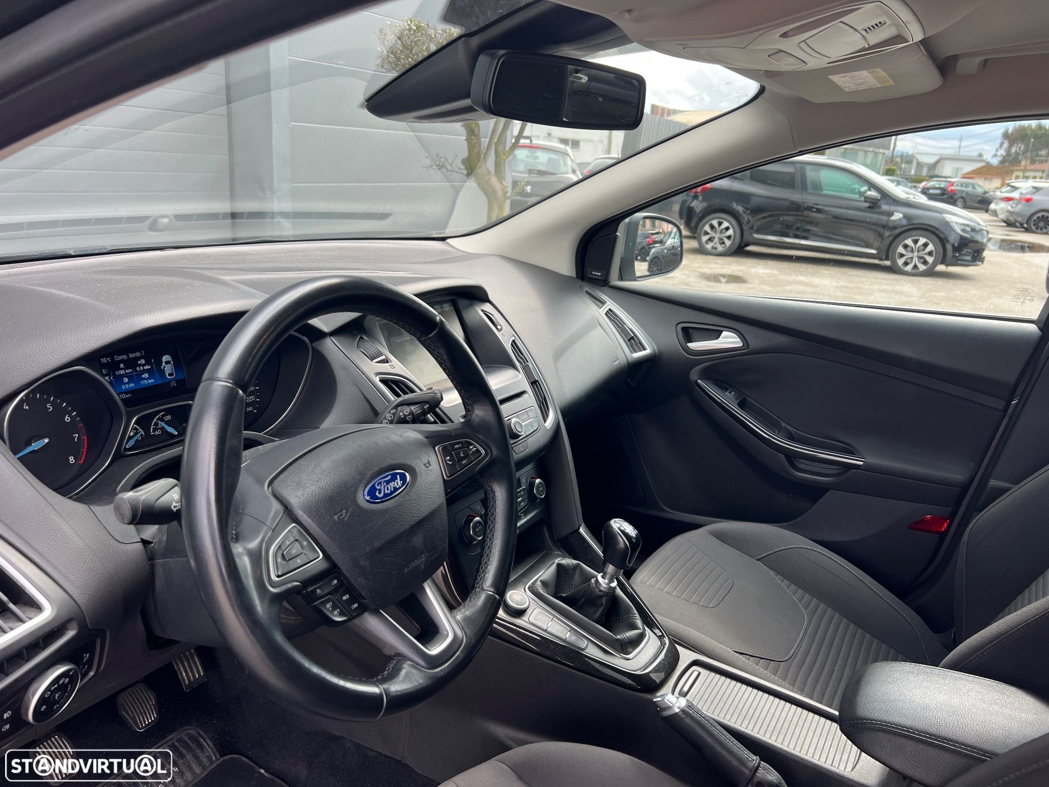 Ford Focus SW 1.0 SCTi Titanium - 9