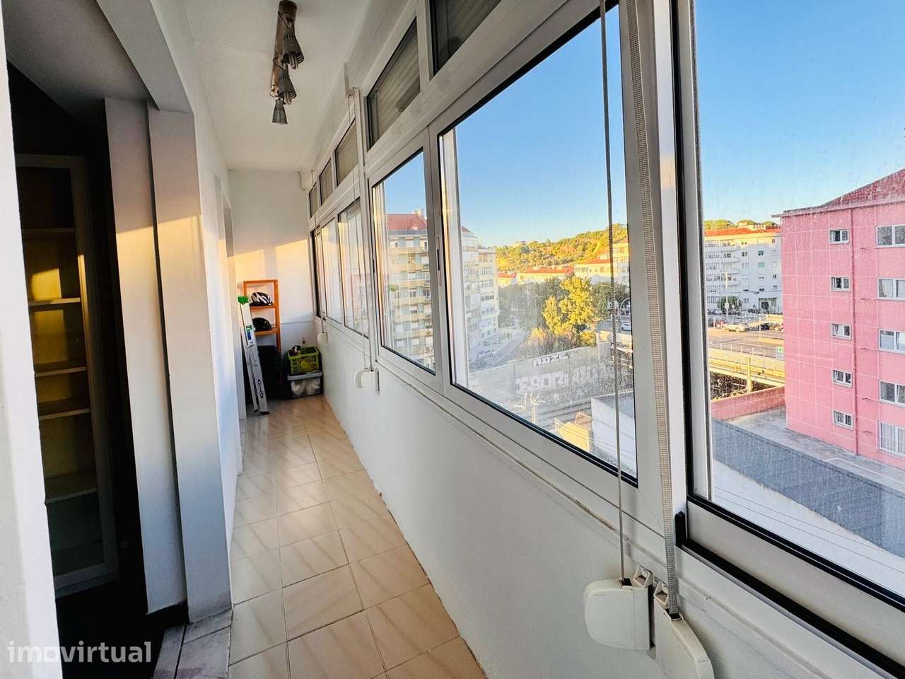 T4 convertido em T3 no coração de Roma/Areeiro — 116 m² - Grande imagem: 2/18
