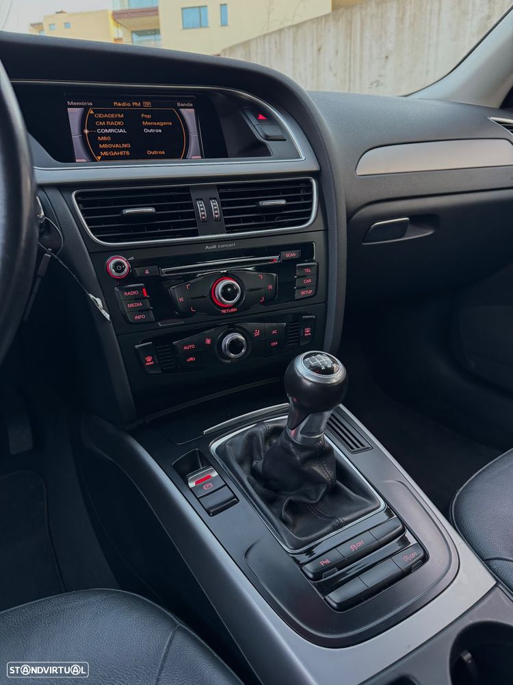 Audi A4 2.0 TDI DPF Ambition - 13