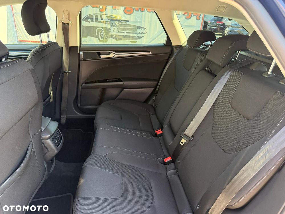 Ford Mondeo 2.0 TDCi Ambiente Plus PowerShift - 26