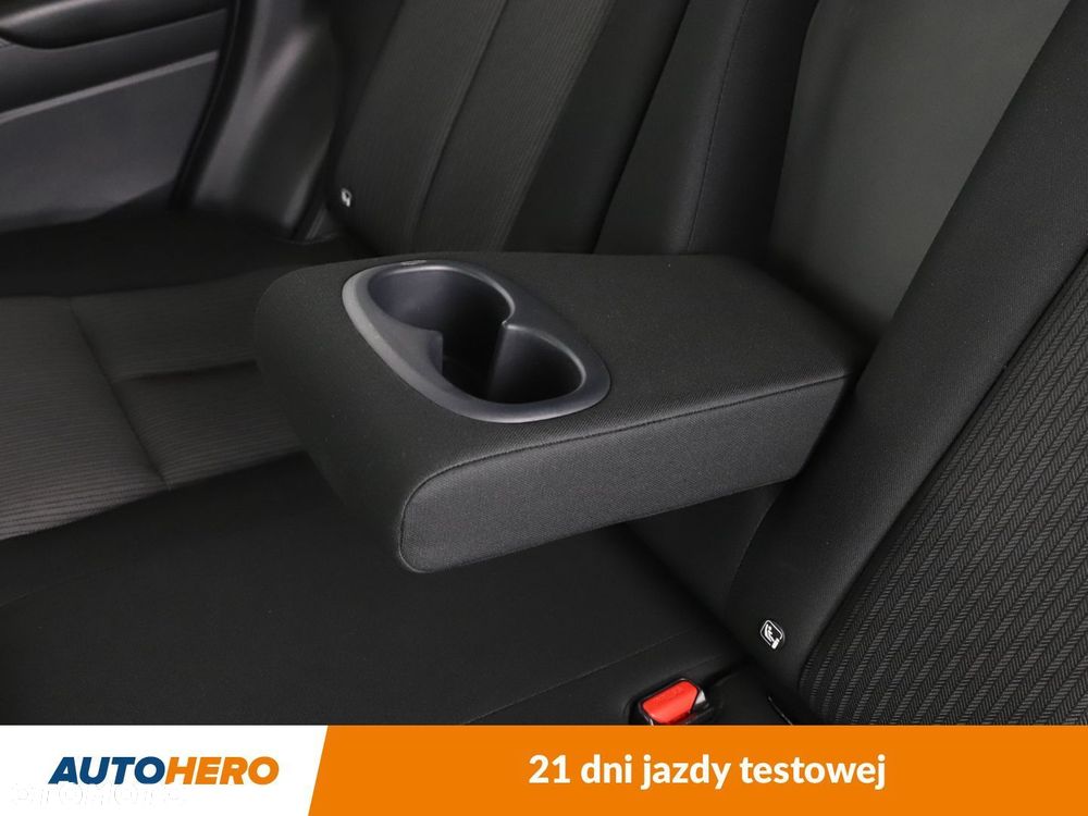 Mitsubishi Eclipse Cross - 31