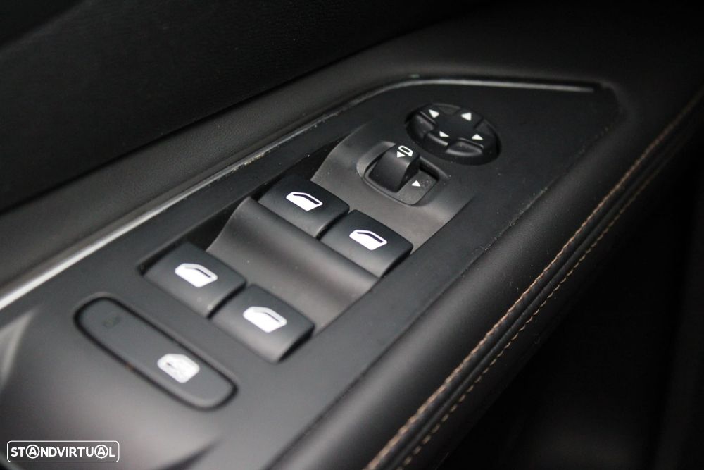 Peugeot 5008 2.0 BlueHDi GT EAT6 - 28