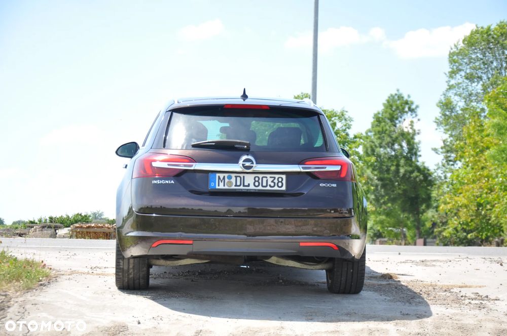 Opel Insignia 2.0 CDTI Cosmo S&S - 10