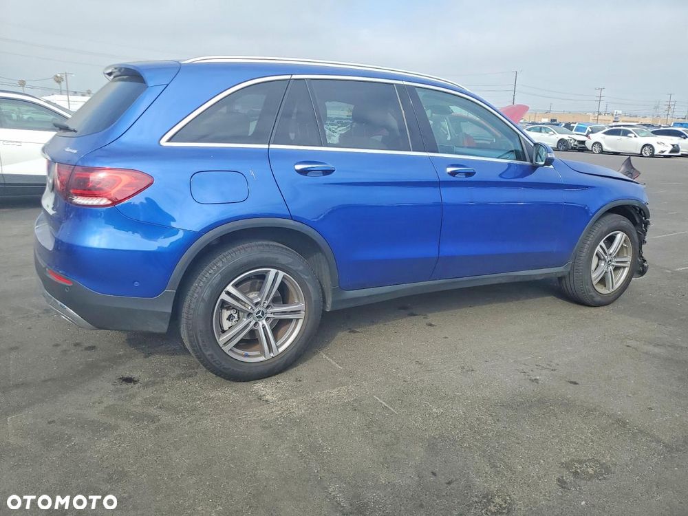 Mercedes-Benz GLC 300 4-Matic - 4