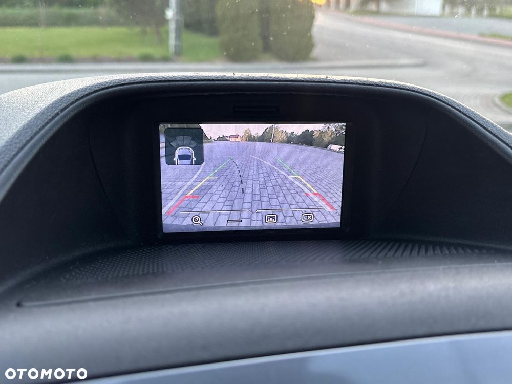 Ford Tourneo Custom 2.0 EcoBlue L2 Titanium - 28