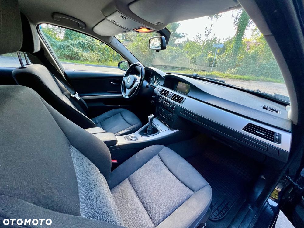 BMW Seria 3 320d - 11