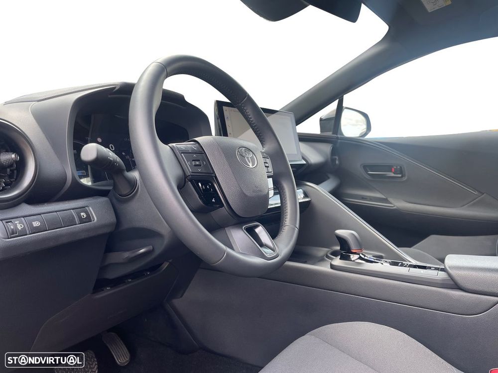 Toyota C-HR - 11