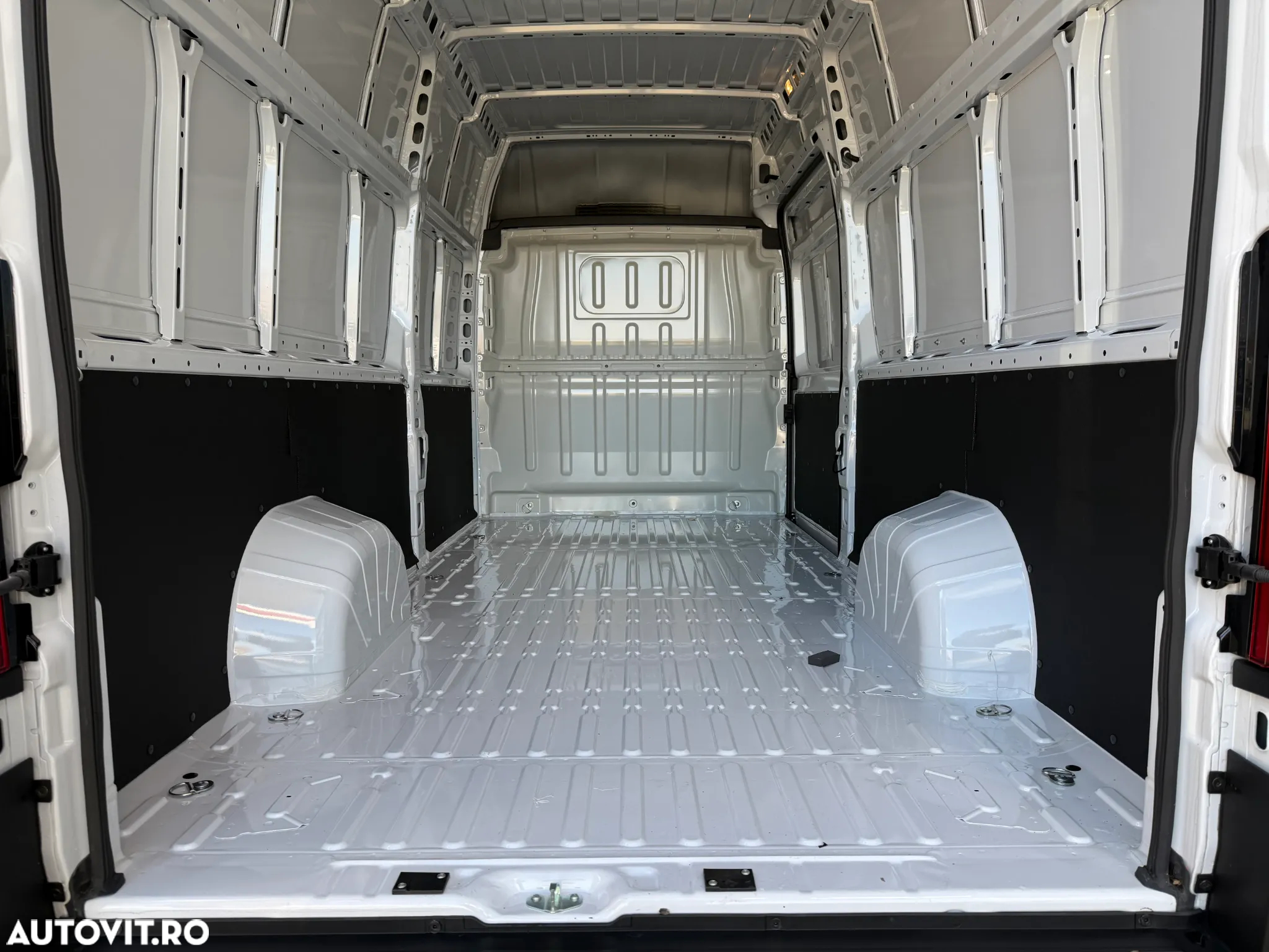 Fiat Ducato Maxi Van L5H3 17mc - 13