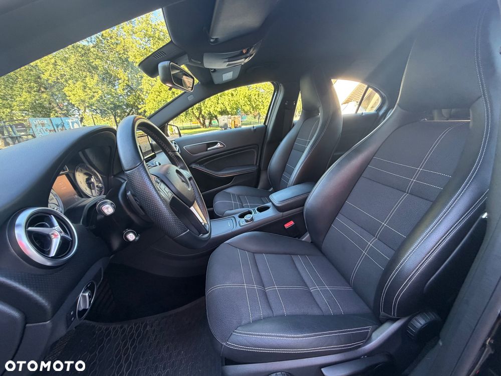 Mercedes-Benz Klasa A 180 7G-DCT Activity Edition - 14