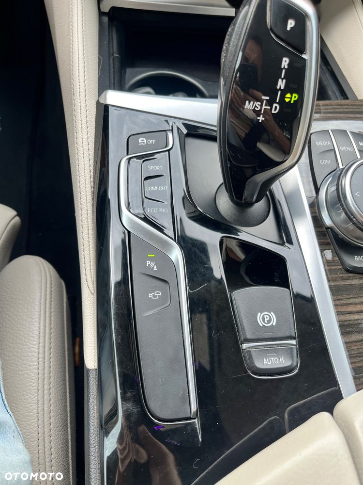 BMW Seria 5 520d Luxury Line - 24