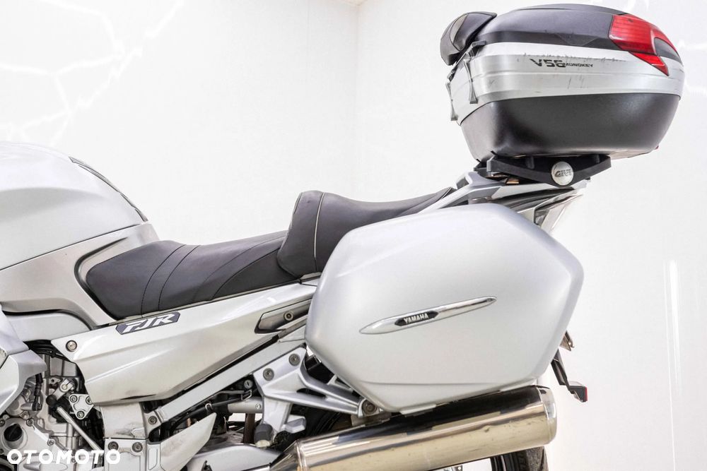 Yamaha FJR - 15