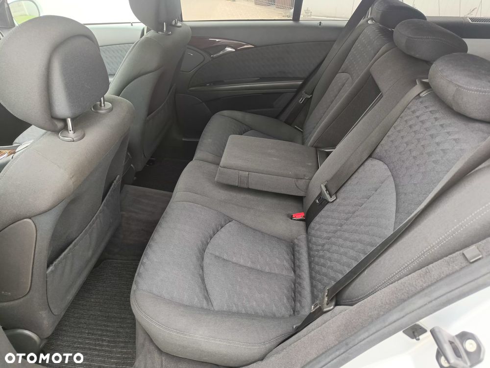 Mercedes-Benz Klasa E - 21