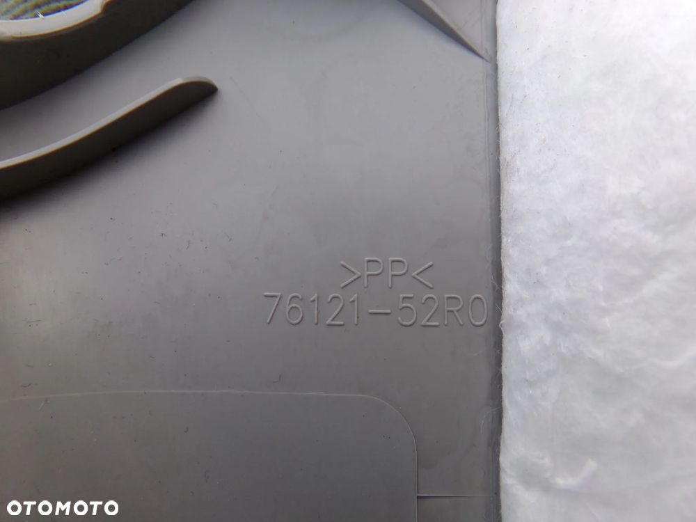Osłona słupka lewa Suzuki Swift MK8  76121-52R0 - 2
