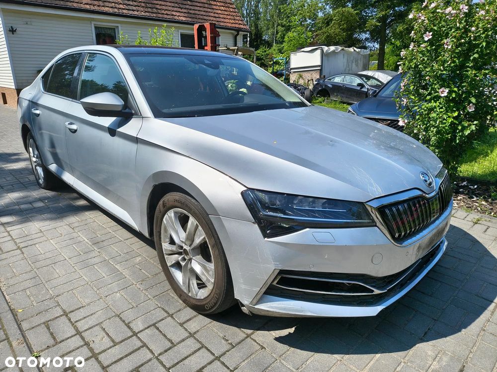 Skoda Superb 1.4 TSI Plug-In Hybrid L&K DSG - 2