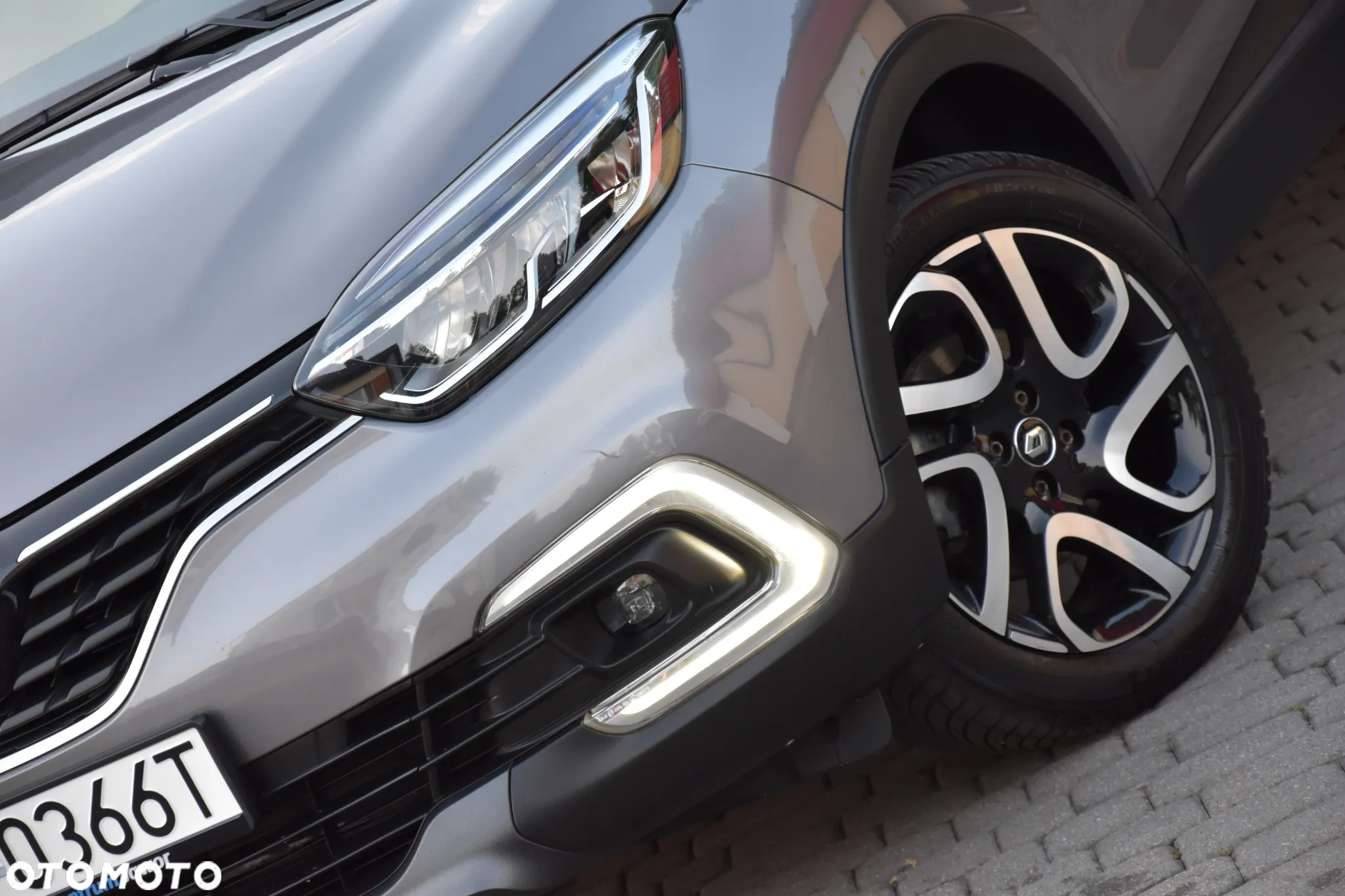Renault Captur ENERGY TCe 120 EDC Bose Edition - 2