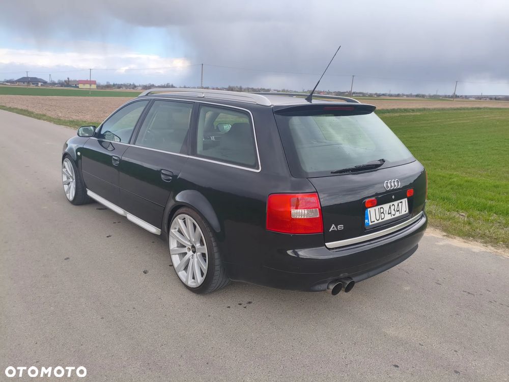Audi A6 Avant 2.4 - 9