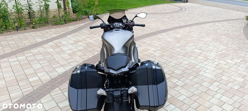 Kawasaki Ninja 1000 SX - 8