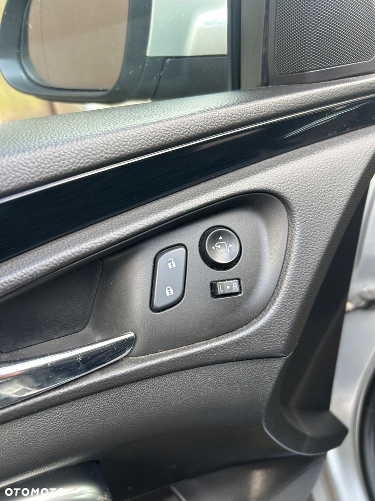Opel Insignia 2.0 T Cosmo - 19