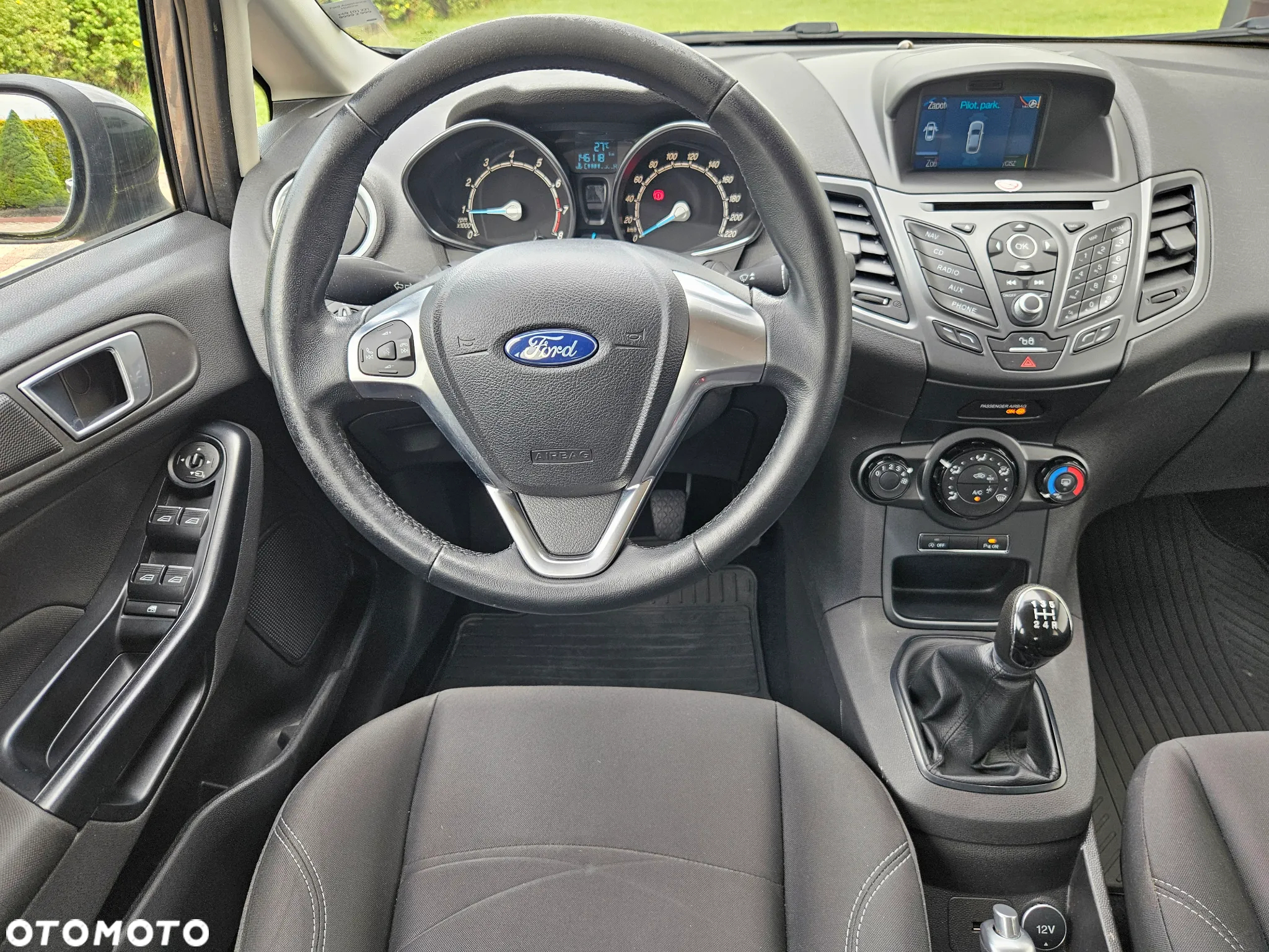 Ford Fiesta 1.0 EcoBoost S&S TITANIUM - 8