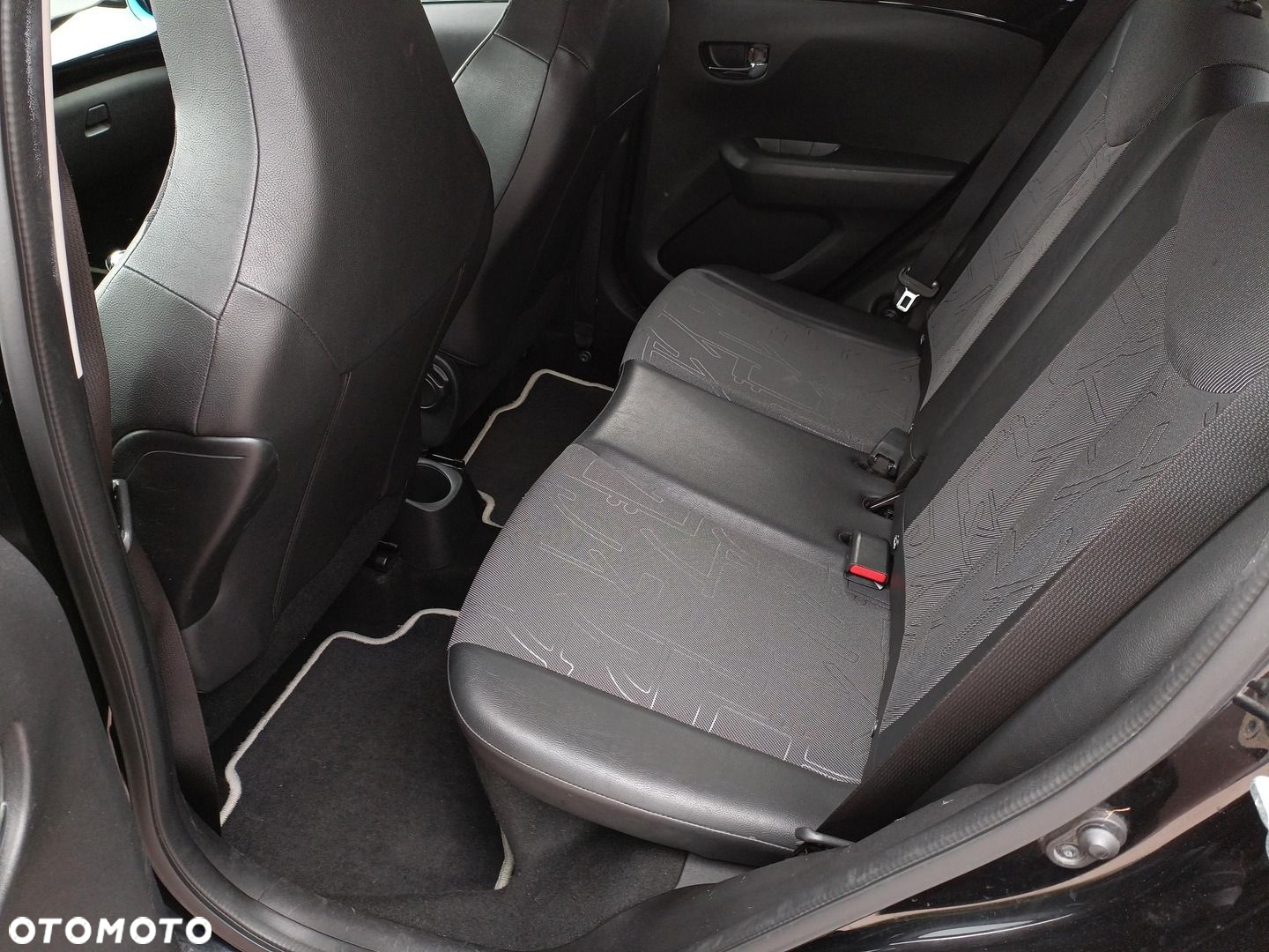 Toyota Aygo - 12