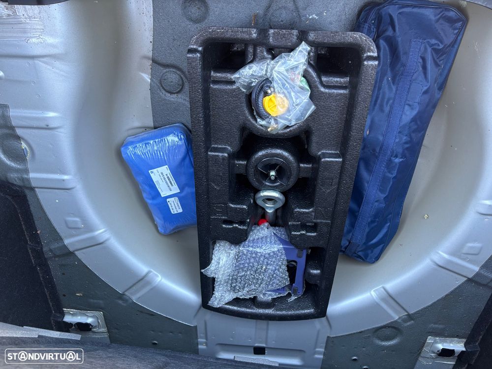 Chevrolet Cruze 1.6 LS - 13