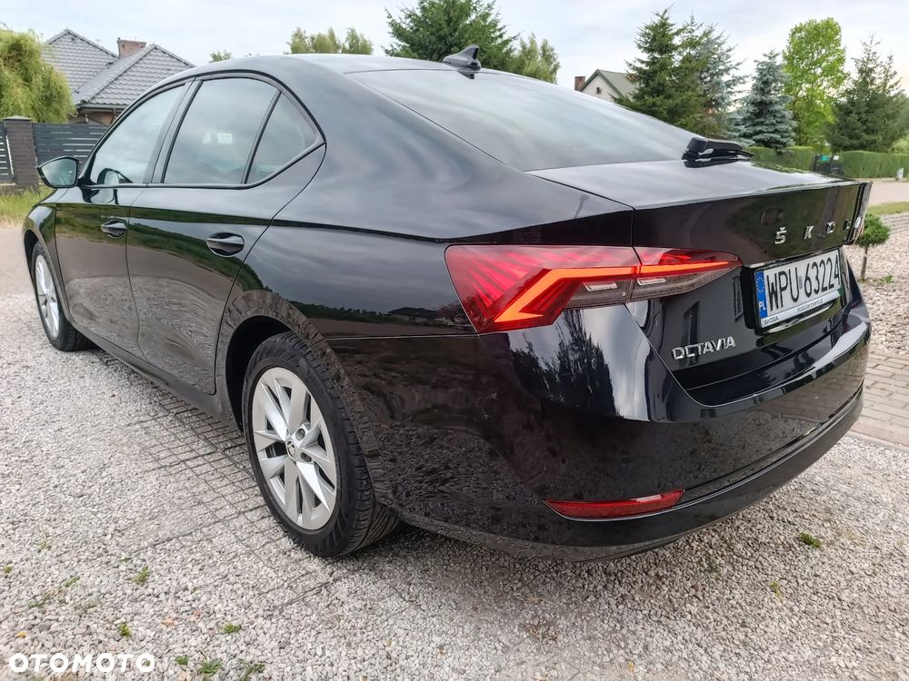 Skoda Octavia 1.5 TSI ACT Active - 16