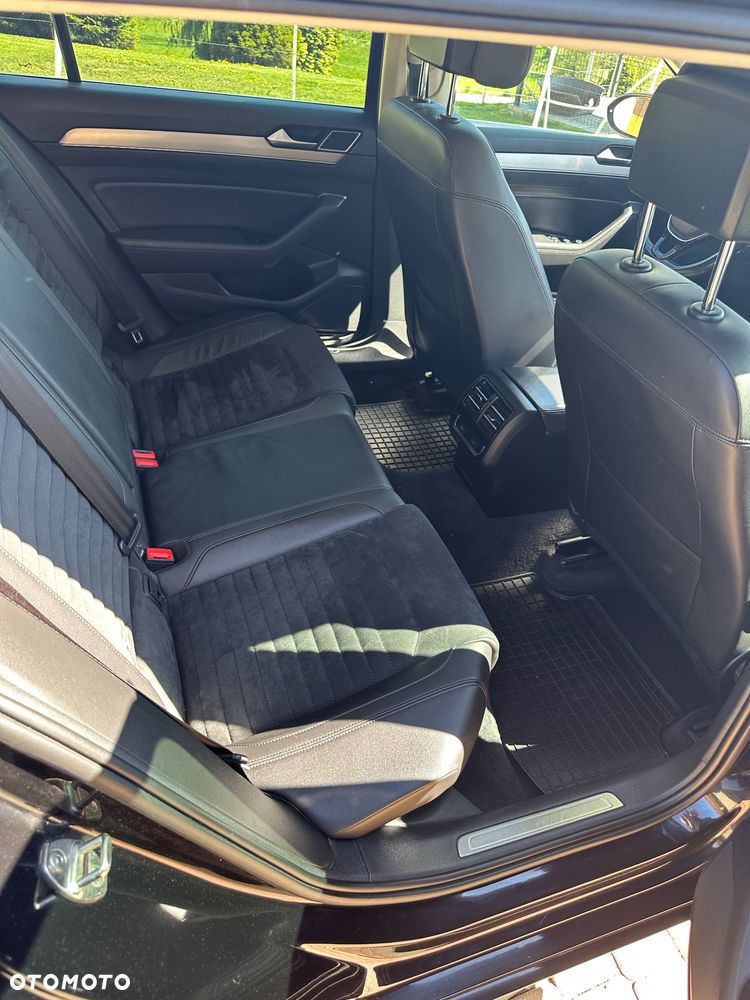 Volkswagen Passat - 9