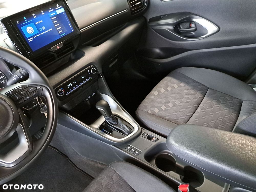Toyota Yaris - 27