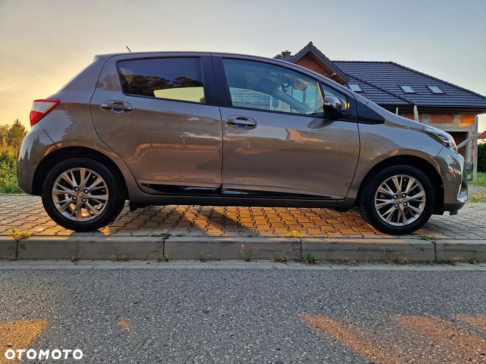 Toyota Yaris - 8