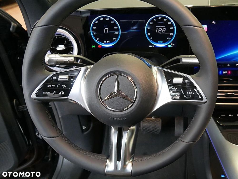 Mercedes-Benz GLB 250+ EQ 85kWh - 10