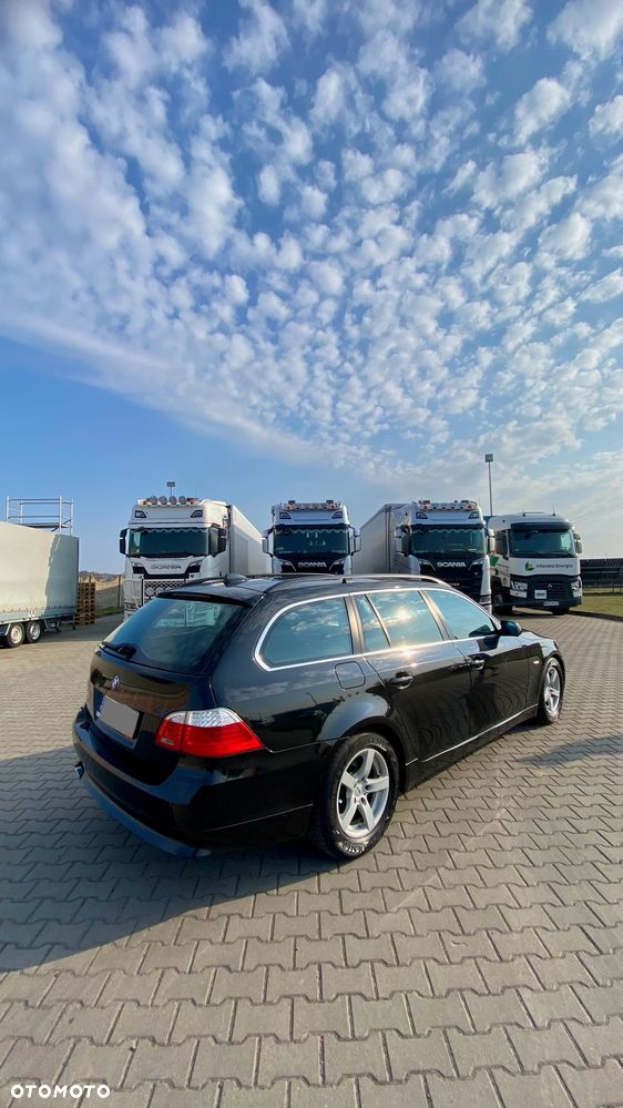 BMW Seria 5 520d - 5