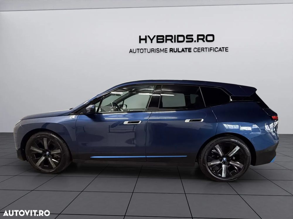 BMW iX xDrive40 - 2