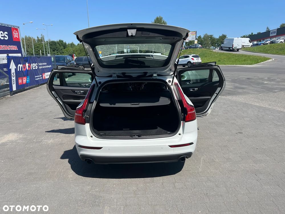 Volvo V60 B3 B Momentum Core - 9