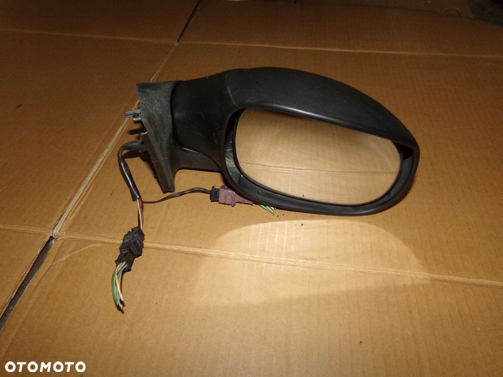 lusterko prawe 7 pin citroen c3 pruiler 02-10r. - 2