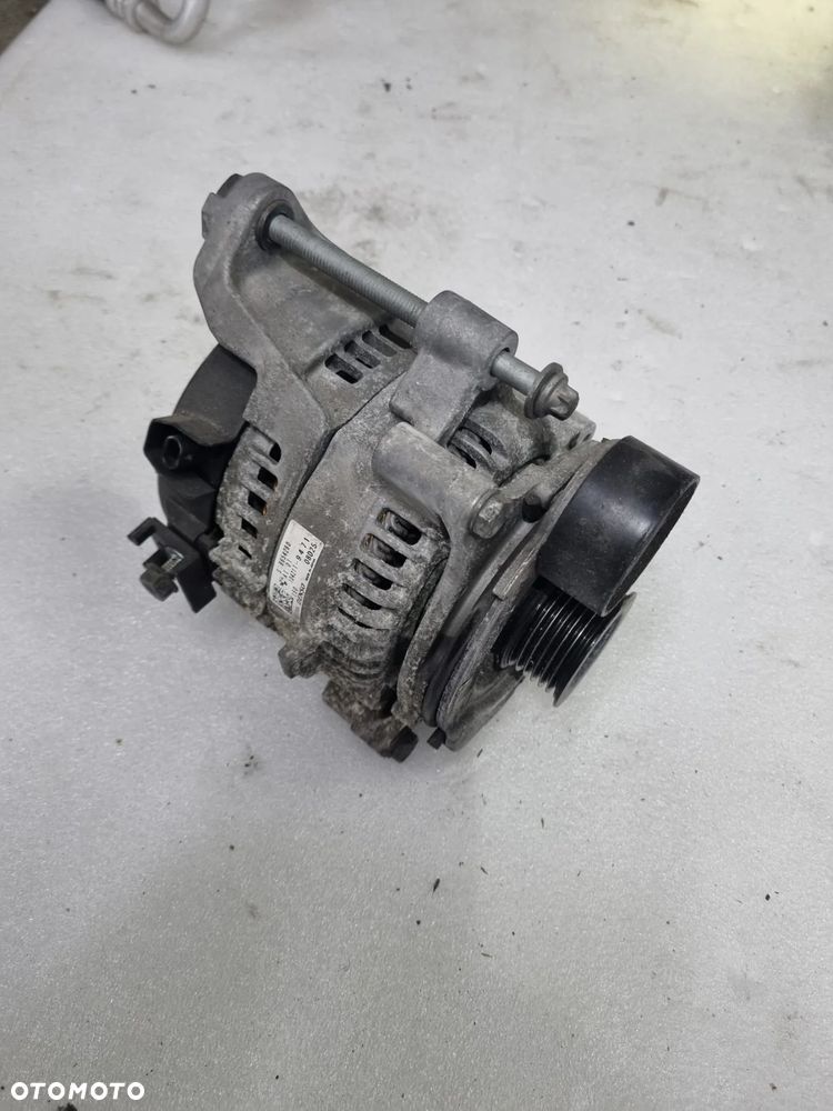 BMW G01 G20 G30 ALTERNATOR B46 B48 B58 8654280 - 1