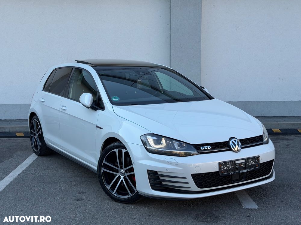 Volkswagen Golf 2.0 TDI DSG GTD - 1