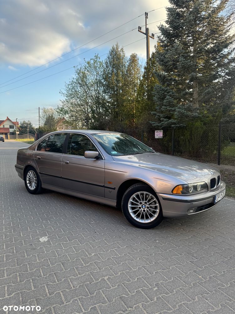 BMW Seria 5 520i - 1