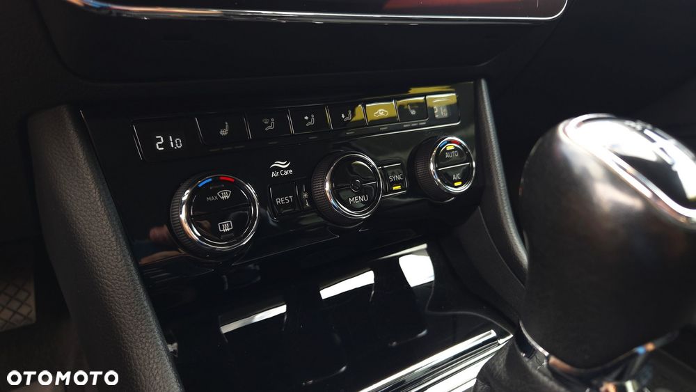 Skoda Superb 2.0 TDI Ambition - 11