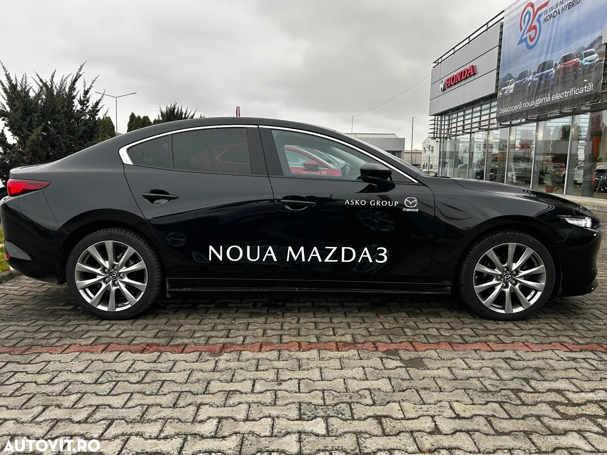Mazda 3 - 3