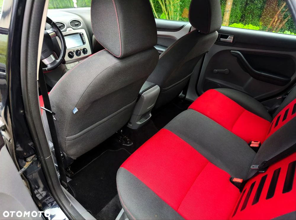 Ford Focus 1.6 Ti-VCT Trend - 23