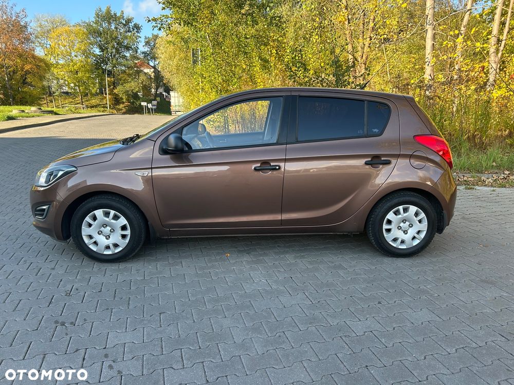 Hyundai I20 2015 photo 3