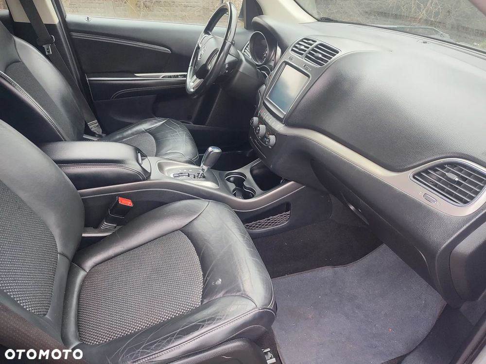 Dodge Journey - 15