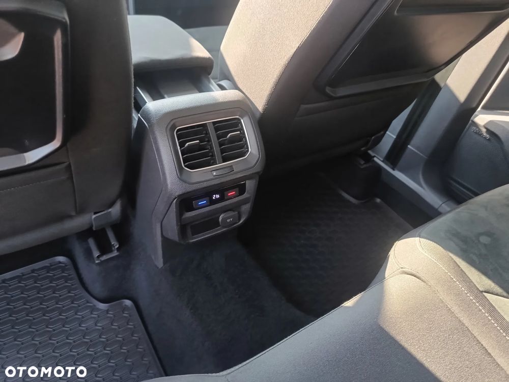 Volkswagen Tiguan - 35
